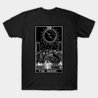 XVIII. The Moon Tarot Card | Obsidian and Pearl T-Shirt